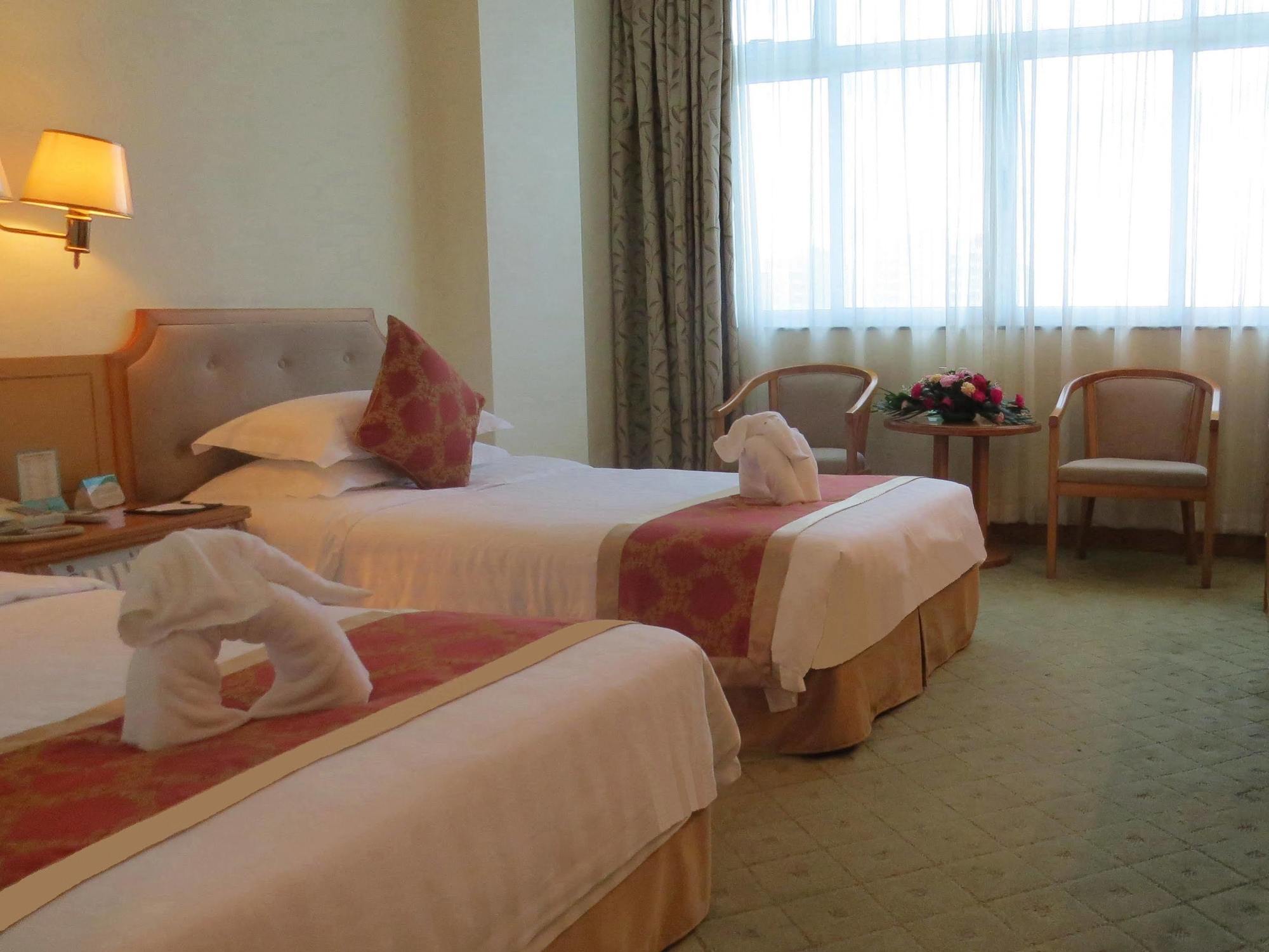 Guoxi Hotel Sanya Exterior foto